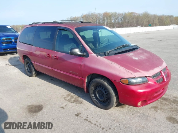 1999 Dodge Caravan SE with VIN 1B4GP44G1XB858372, listed as a IAAI auction lot 41997207 with 179,059 mi miles and . Bid and sale history available at carsss.com. Image 1.