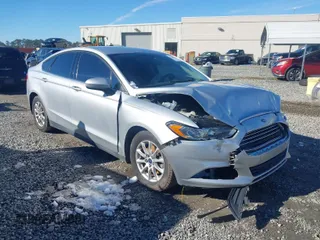 2015 Ford Fusion S with VIN 3FA6P0G77FR135015, listed as a IAAI auction lot 41399694 with 132,175 mi miles. Bid and sale history available at carsss.com. Image 1.