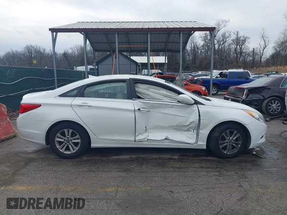 2013 Hyundai Sonata GLS with VIN 5NPEB4AC8DH704973, listed as a IAAI auction lot 41161470 with 127,902 mi miles and . Bid and sale history available at DreamBid. Image 13.