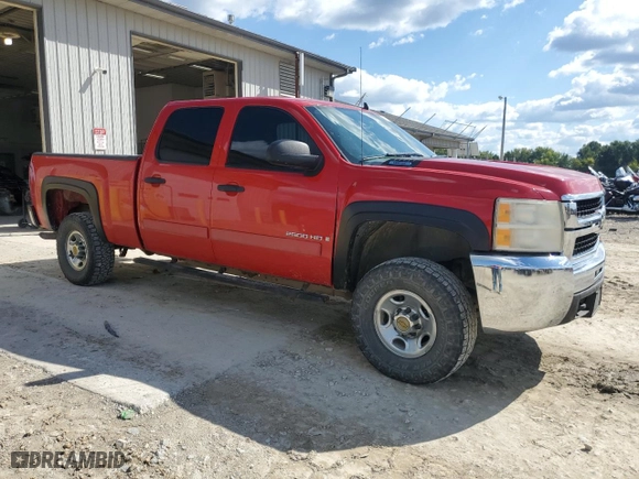 2007 Chevrolet Silverado 2500HD LT w/1LT with VIN 1GCHK23K97F504740, listed as a Copart auction lot 73114284 with 152,412 mi miles and Salvage Title. Bid and sale history available at carsss.com. Image 4.