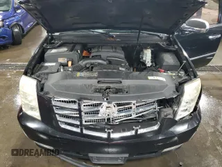 2009 Cadillac Escalade z VIN 1GYFK43559R128773, wystawiony jako Copart lot #55786245 z przebiegiem 169 257 mil mil oraz Szkoda całkowita • Salvage title. Historia ofert i sprzedaży dostępna na DreamBid. Obrazek 12.