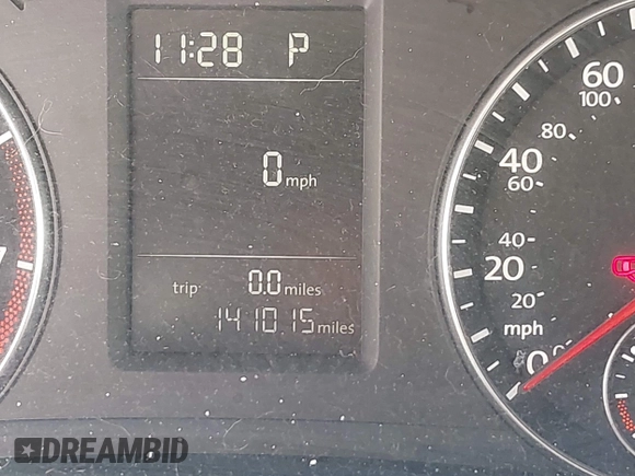 2014 Volkswagen Passat Wolfsburg Edition z VIN 1VWAT7A38EC075514, wystawiony jako IAAI lot #42032834 z przebiegiem 141 015 mil mil oraz . Historia ofert i sprzedaży dostępna na DreamBid. Obrazek 15.