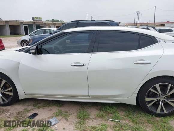 2017 Nissan Maxima Platinum with VIN 1N4AA6AP9HC408433, listed as a IAAI auction lot 41924547 with 47,214 mi miles and . Bid and sale history available at DreamBid. Image 15.