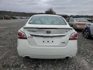 2015 Nissan Altima 2.5 S with VIN 1N4AL3AP2FC588652, listed as a Copart auction lot 50402425 with 82,517 mi miles and Salvage Title. Bid and sale history available at carsss.com. Image 6.