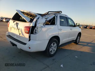 2018 Toyota Sequoia SR5 with VIN 5TDBY5G19JS159062, listed as a Copart auction lot 88818325 with 60,623 mi miles and Salvage Title. Bid and sale history available at carsss.com. Image 3.