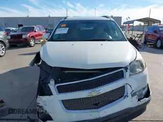 2012 Chevrolet Traverse LTZ z VIN 1GNKRLED8CJ326842, wystawiony jako IAAI lot #41003133 z przebiegiem 201 099 mil mil oraz . Historia ofert i sprzedaży dostępna na DreamBid. Obrazek 13.