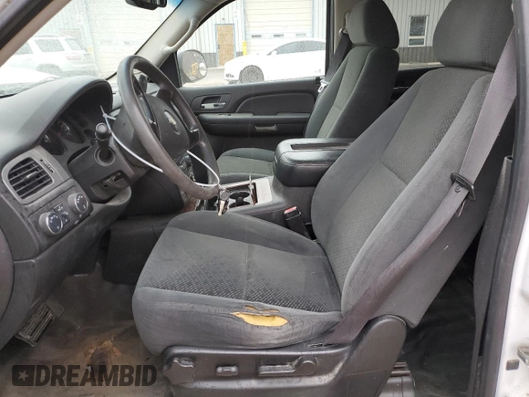 2008 Chevrolet Suburban Commercial with VIN 3GNGK26K78G240237, listed as a Copart auction lot 83225964 with 0 mi miles and Salvage Title. Bid and sale history available at carsss.com. Image 7.