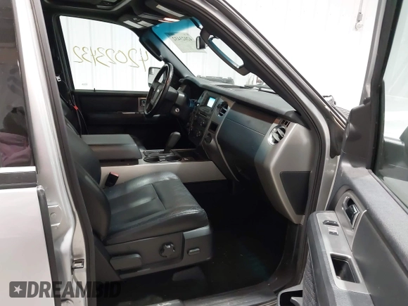 2016 Ford Expedition XLT with VIN 1FMJU1JT1GEF36309, listed as a IAAI auction lot 42023432 with 162,087 mi miles and . Bid and sale history available at DreamBid. Image 5.