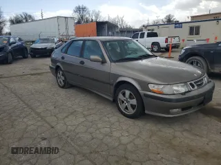 2002 Saab 9-3 z VIN YS3DF58KX22004947, wystawiony jako Copart lot #49740465 z przebiegiem Nie podano mil oraz Czysty tytuł • Clean title. Historia ofert i sprzedaży dostępna na DreamBid. Obrazek 4.