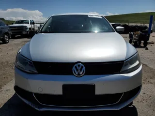 2012 Volkswagen Jetta SE with VIN 3VWDP7AJXCM365667, listed as a Copart auction lot 60317735 with 82,723 mi miles and Salvage title. Bid and sale history available at DreamBid. Image 5.