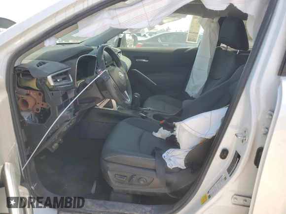 2022 Toyota Corolla Cross XLE with VIN 7MUDAAAG2NV013763, listed as a Copart auction lot 53041385 with 13 mi miles and Clean title. Bid and sale history available at DreamBid. Image 7.