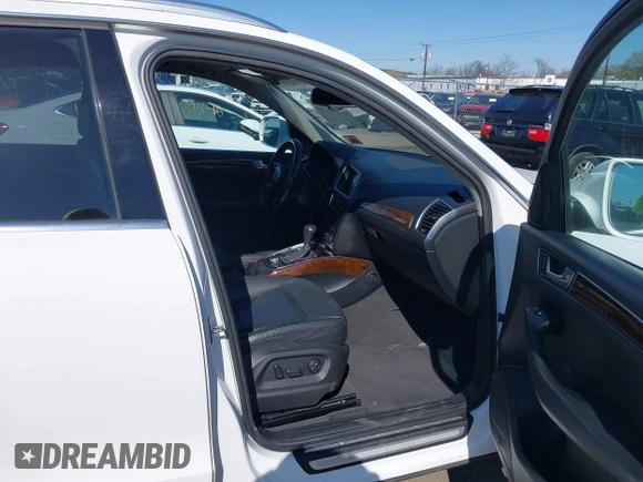 2012 Audi Q5 2.0T Premium Plus with VIN WA1LFAFP0CA041503, listed as a IAAI auction lot 41986454 with 97,925 mi miles. Bid and sale history available at carsss.com. Image 5.