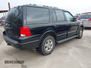 2005 Ford Expedition Limited with VIN 1FMFU19515LA60065, listed as a IAAI auction lot 41447029 with 232,953 mi miles. Bid and sale history available at carsss.com. Image 4.