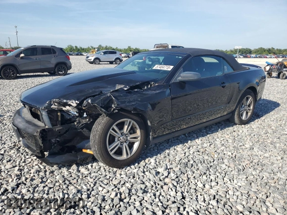 2010 Ford Mustang V6 z VIN 1ZVBP8ENXA5179334, wystawiony jako Copart lot #57404715 z przebiegiem 109 012 mil mil oraz Szkoda całkowita • Salvage title. Historia ofert i sprzedaży dostępna na DreamBid. Obrazek 1.