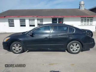2010 Nissan Altima S with VIN 1N4AL2AP0AC111558, listed as a IAAI auction lot 42084874 with 221,760 mi miles and . Bid and sale history available at carsss.com. Image 14.
