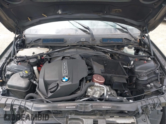 2012 BMW 1 Series 135i z VIN WBAUC9C53CVM12132, wystawiony jako IAAI lot #42532448 z przebiegiem Nie podano mil oraz . Historia ofert i sprzedaży dostępna na DreamBid. Obrazek 10.