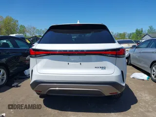 2024 Lexus RX 350 z VIN 2T2BAMCA7RC074242, wystawiony jako IAAI lot #42220864 z przebiegiem 4 544 mil mil oraz . Historia ofert i sprzedaży dostępna na DreamBid. Obrazek 17.