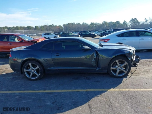 2014 Chevrolet Camaro LT with VIN 2G1FC1E33E9263437, listed as a IAAI auction lot 41671972 with NaN miles. Bid and sale history available at carsss.com. Image 13.