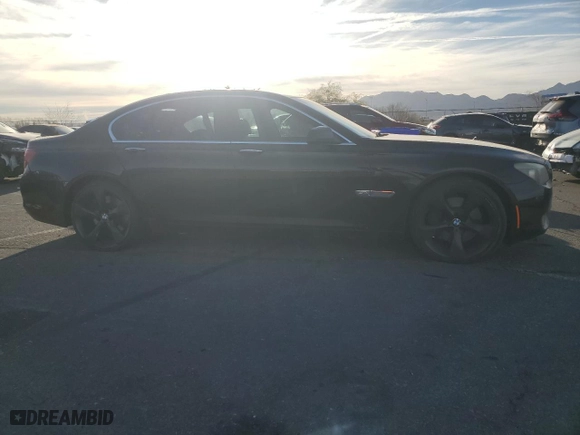 2012 BMW 7 Series 750i xDrive with VIN WBAKC6C57CC395675, listed as a Copart auction lot 85559484 with 0 mi miles and Clean Title. Bid and sale history available at carsss.com. Image 4.