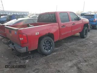 2010 Chevrolet Silverado 1500 LT with VIN 3GCRKSE37AG147218, listed as a IAAI auction lot 41827607 with 281,697 mi miles and . Bid and sale history available at DreamBid. Image 4.