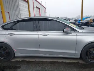 2016 Ford Fusion SE with VIN 3FA6P0HD5GR305541, listed as a IAAI auction lot 41560868 with NaN miles. Bid and sale history available at carsss.com. Image 13.