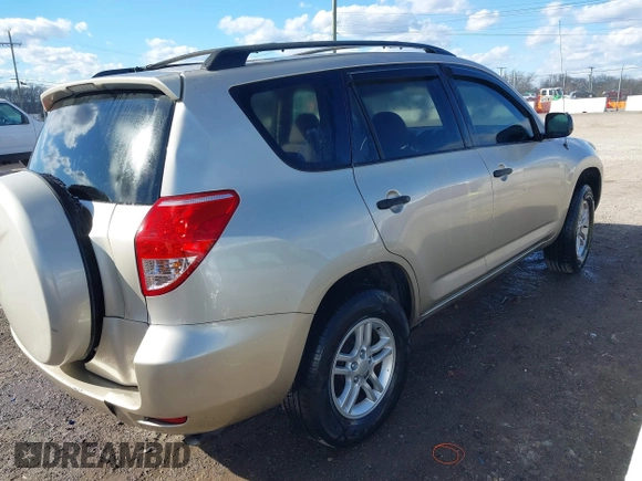 2007 Toyota RAV4 with VIN JTMZD33V376037863, listed as a IAAI auction lot 41678656 with 197,911 mi miles. Bid and sale history available at carsss.com. Image 4.