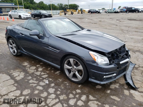 2015 Mercedes-Benz SLK-Class SLK 350 with VIN WDDPK5HA4FF096553, listed as a Copart auction lot 62951933 with 102,205 mi miles. Bid and sale history available at carsss.com. Image 4.