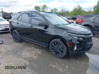 2024 Chevrolet Equinox RS z VIN 3GNAXMEG7RL140387, wystawiony jako IAAI lot #42332514 z przebiegiem 6 236 mil mil oraz . Historia ofert i sprzedaży dostępna na DreamBid. Obrazek 1.
