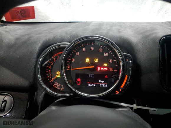 2019 MINI Countryman Cooper S with VIN WMZYT5C52K3E63082, listed as a Copart auction lot 44956995 with 86,683 mi miles and Salvage Title. Bid and sale history available at carsss.com. Image 9.