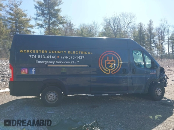 2019 Ram ProMaster Cargo with VIN 3C6URVJG2KE548728, listed as a IAAI auction lot 41989245 with 66,446 mi miles. Bid and sale history available at carsss.com. Image 14.