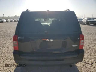 2015 Jeep Patriot Latitude with VIN 1C4NJPFB4FD298011, listed as a Copart auction lot 52152845 with 95,101 mi miles and Salvage Title. Bid and sale history available at DreamBid. Image 6.