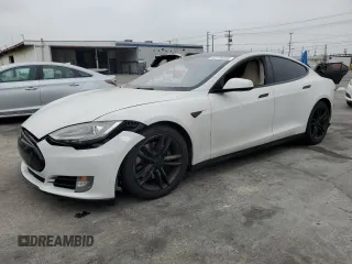 2013 Tesla Model S with VIN 5YJSA1DN4DFP13718, listed as a Copart auction lot 53118285 with Not Provided miles and Salvage Title. Bid and sale history available at carsss.com. Image 1.