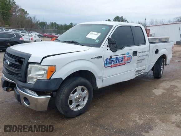 2014 Ford F-150 XL with VIN 1FTFX1CFXEFC62401, listed as a IAAI auction lot 41525607 with 138,459 mi miles. Bid and sale history available at carsss.com. Image 2.