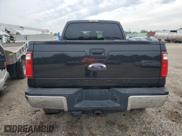 2014 Ford F-250 XL with VIN 1FT7W2BT4EEB48646, listed as a Copart auction lot 62489945 with 235,728 mi miles and Salvage title. Bid and sale history available at DreamBid. Image 6.