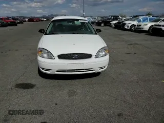 2006 Ford Taurus SE с VIN 1FAFP53U96A187491, выставлен на аукционе Copart как лот 55109005 с пробегом 121 856 миль миль и Списание • Salvage title. История ставок и продаж доступна на DreamBid. Изображение 13.