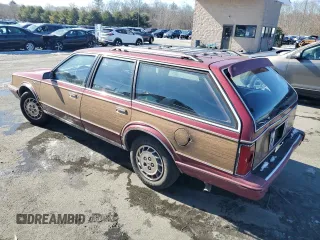 1993 Oldsmobile Cutlass z VIN 1G3AJ85N8P6362475, wystawiony jako Copart lot #45789795 z przebiegiem 103 756 mil mil oraz Tytuł czysty. Historia ofert i sprzedaży dostępna na DreamBid. Obrazek 2.