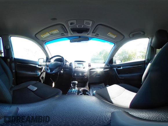 2015 Kia Sorento LX with VIN 5XYKTCA67FG585974, listed as a IAAI auction lot 42648014 with 106,193 mi miles and . Bid and sale history available at DreamBid. Image 18.