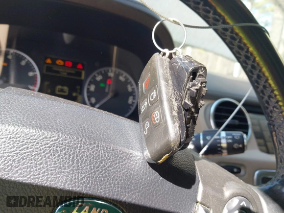 2013 Land Rover LR4 Lux with VIN SALAK2D45DA688674, listed as a IAAI auction lot 41728337 with 177,603 mi miles and . Bid and sale history available at DreamBid. Image 11.