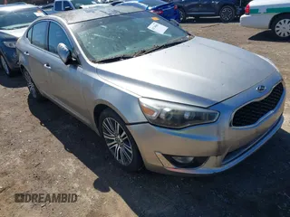 2014 Kia Cadenza Premium with VIN KNALN4D79E5141721, listed as a IAAI auction lot 41749662 with Not Provided miles. Bid and sale history available at carsss.com. Image 1.