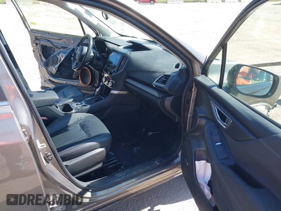 2020 Subaru Forester Limited with VIN JF2SKAUC5LH516116, listed as a IAAI auction lot 42492381 with 85,538 mi miles and . Bid and sale history available at DreamBid. Image 5.