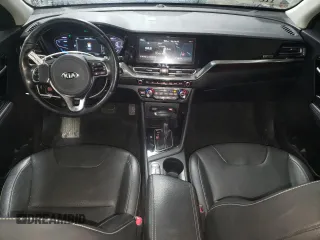 2020 Kia Niro EX Premium with VIN KNDCE3LC4L5370977, listed as a Copart auction lot 46602015 with 111,462 mi miles and Salvage Title. Bid and sale history available at carsss.com. Image 8.