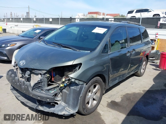 2013 Toyota Sienna LE AAS with VIN 5TDKK3DC8DS320002, listed as a IAAI auction lot 41839777 with 160,552 mi miles. Bid and sale history available at carsss.com. Image 18.