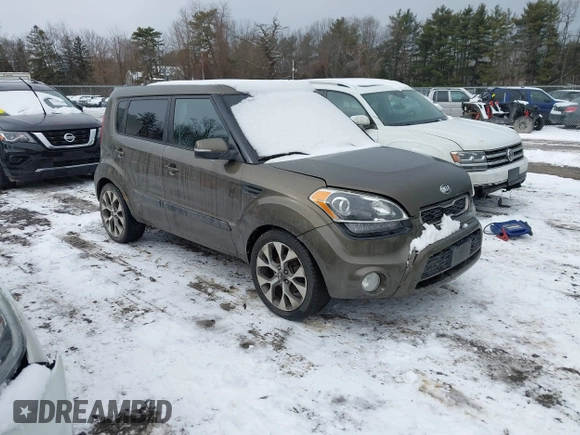 2013 Kia Soul ! with VIN KNDJT2A67D7551081, listed as a IAAI auction lot 41447711 with 181,664 mi miles. Bid and sale history available at carsss.com. Image 1.
