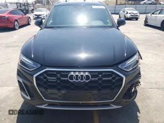 2021 Audi Q5 Premium Plus with VIN WA1E2AFY2M2061809, listed as a Copart auction lot 56331075 with 31,631 mi miles and Salvage title. Bid and sale history available at DreamBid. Image 5.