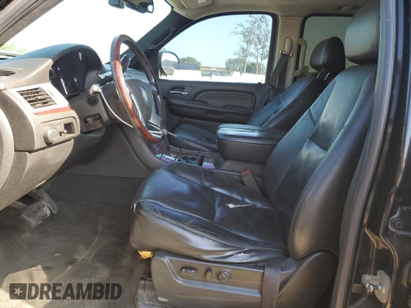 2008 Cadillac Escalade z VIN 1GYFK63808R180204, wystawiony jako Copart lot #55704295 z przebiegiem 156 101 mil mil oraz Szkoda całkowita • Salvage title. Historia ofert i sprzedaży dostępna na DreamBid. Obrazek 7.