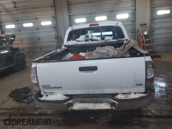 2013 Toyota Tacoma with VIN 3TMLU4EN2DM104490, listed as a IAAI auction lot 41636616 with 153,036 mi miles and . Bid and sale history available at DreamBid. Image 16.
