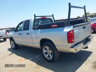 2008 Dodge 1500 SLT z VIN 1D7HU18208S623689, wystawiony jako IAAI lot #42402354 z przebiegiem 193 289 mil mil oraz . Historia ofert i sprzedaży dostępna na DreamBid. Obrazek 14.