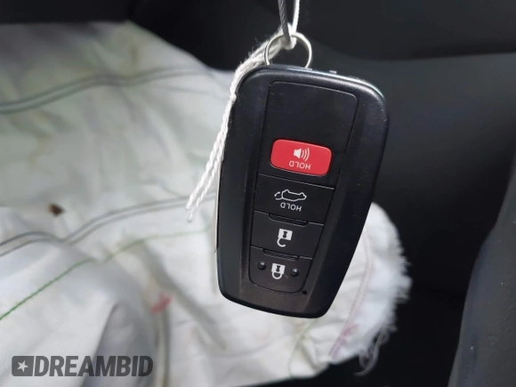 2020 Toyota RAV4 XLE with VIN JTMW1RFV0LD521893, listed as a IAAI auction lot 42701228 with 34,647 mi miles and . Bid and sale history available at DreamBid. Image 11.