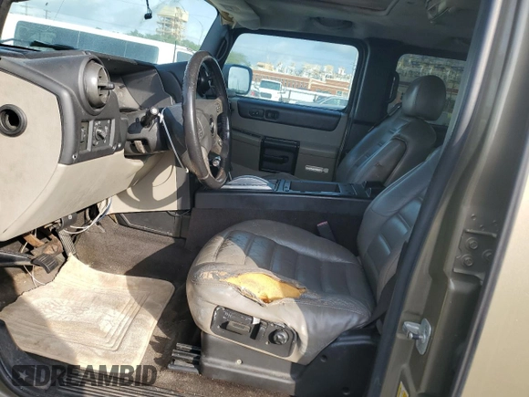 2006 Hummer H2 z VIN 5GRGN22U46H107234, wystawiony jako Copart lot #54389475 z przebiegiem Nie podano mil oraz Czysty tytuł • Clean title. Historia ofert i sprzedaży dostępna na DreamBid. Obrazek 7.