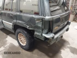 1994 Jeep Grand Cherokee Limited с VIN 1J4GZ78Y8RC198596, выставлен на аукционе IAAI как лот 41943421 с пробегом 329 828 миль миль и . История ставок и продаж доступна на DreamBid. Изображение 6.